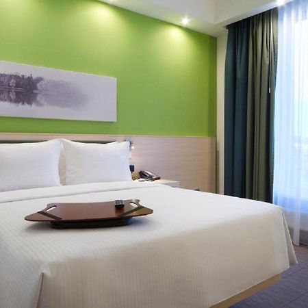 Hampton By Hilton Minsk City Centre Εξωτερικό φωτογραφία