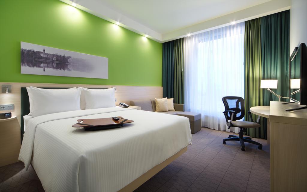 Hampton By Hilton Minsk City Centre Εξωτερικό φωτογραφία