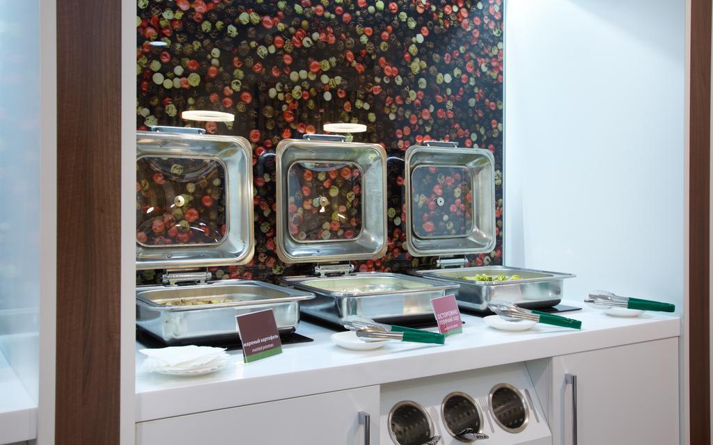 Hampton By Hilton Minsk City Centre Εξωτερικό φωτογραφία
