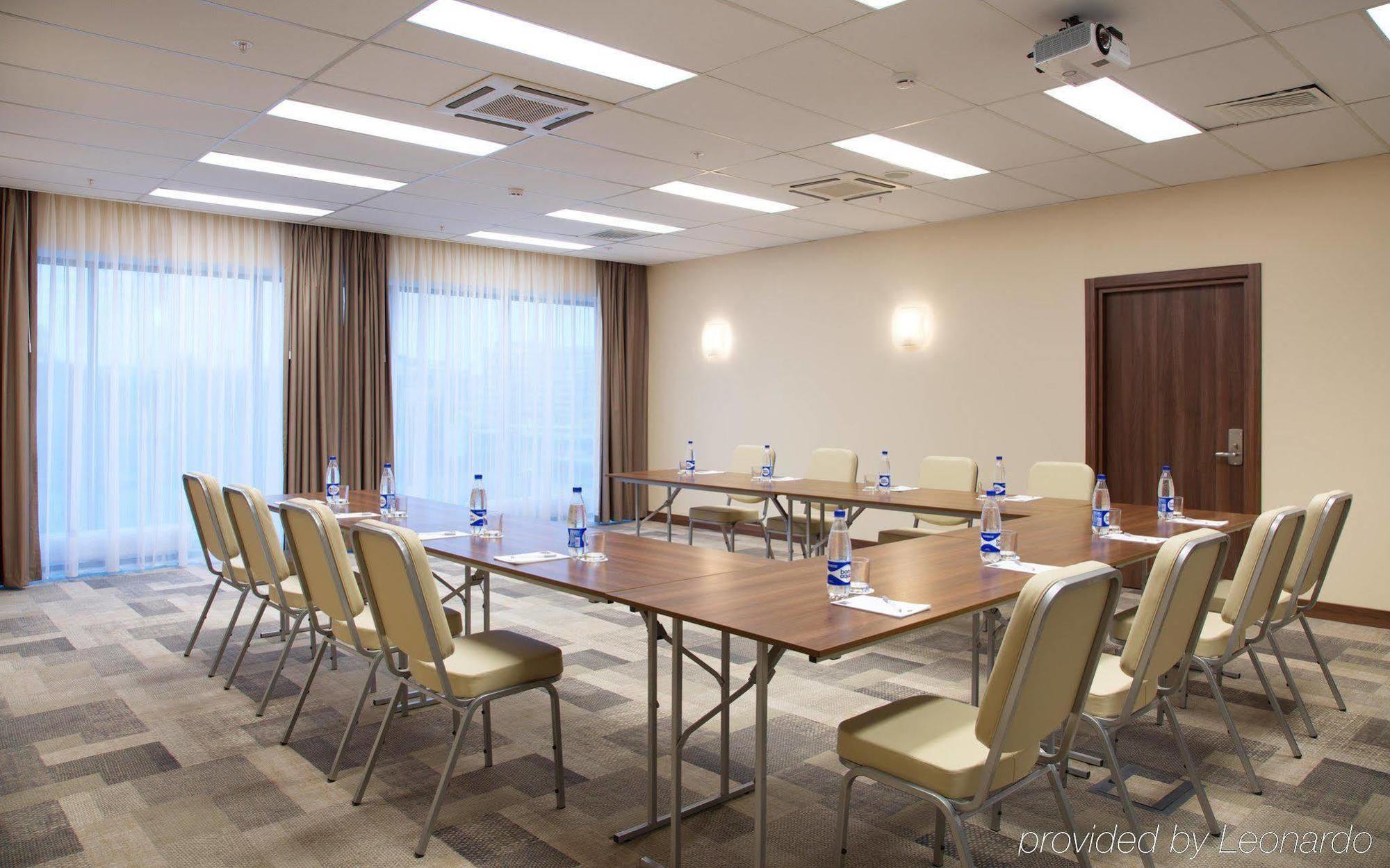Hampton By Hilton Minsk City Centre Εξωτερικό φωτογραφία